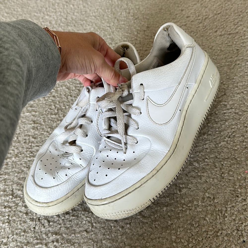 NIKE airforce 1s